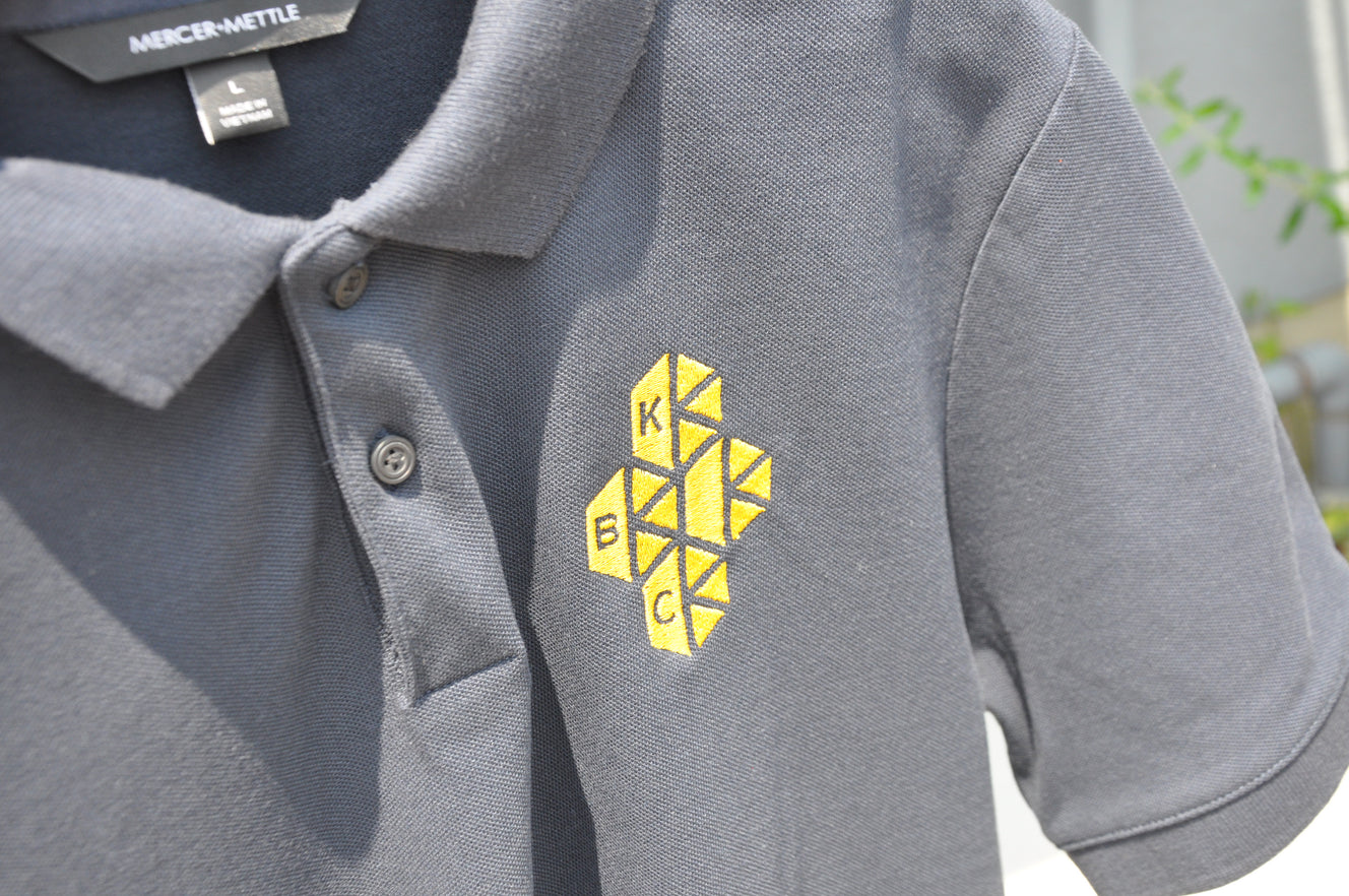 ロゴ刺繍ポロシャツ (Polo T-shirt)