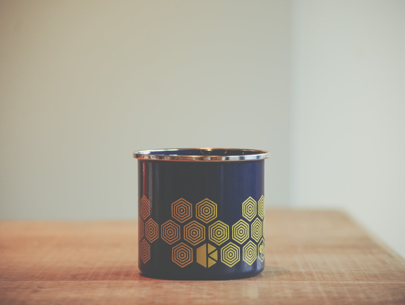 エナメルマグカップ (Logo Enamel Mug)