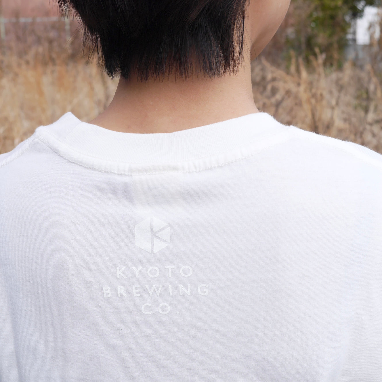 ロゴ 紺 半袖 Tシャツ (Logo Navy Tee)