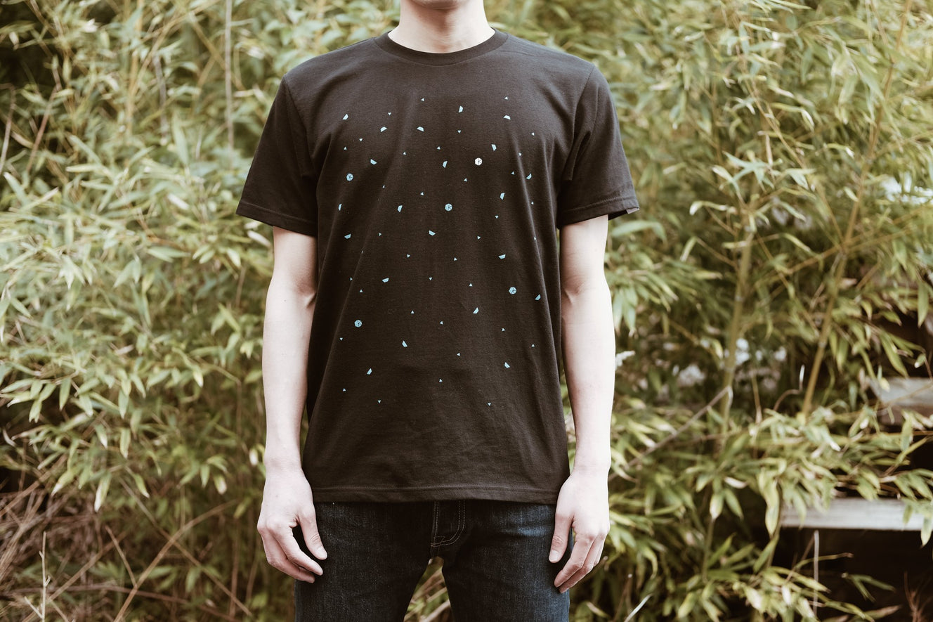 KBCロゴ・ギャラクシー 黒 半袖 Tシャツ (KBC Logo Galaxy Black Tee)