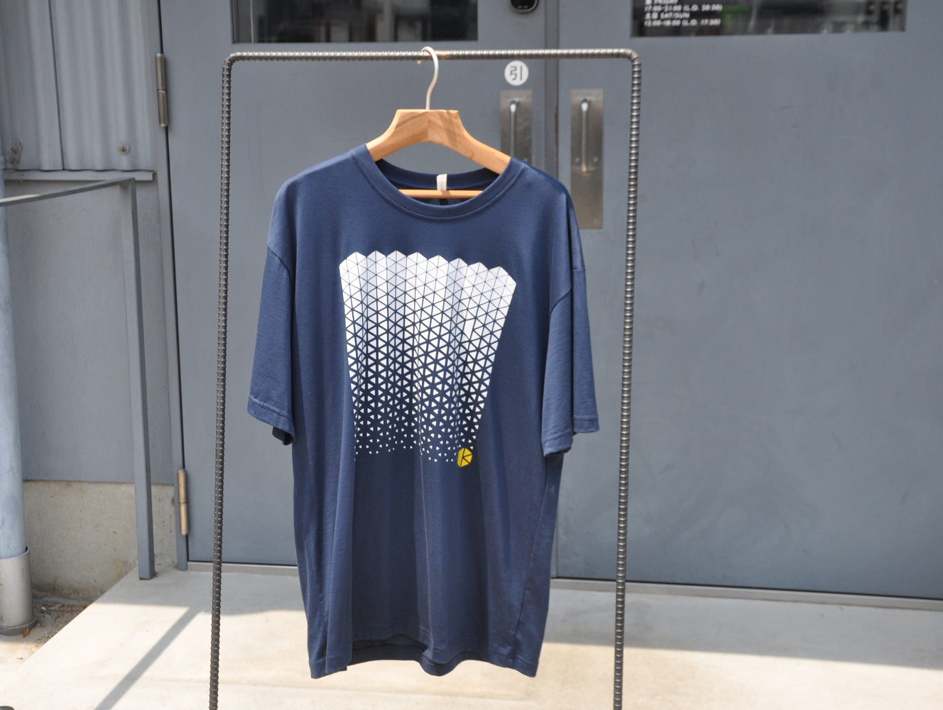グラデーションロゴTシャツ (Gradation Logo T-shirt )