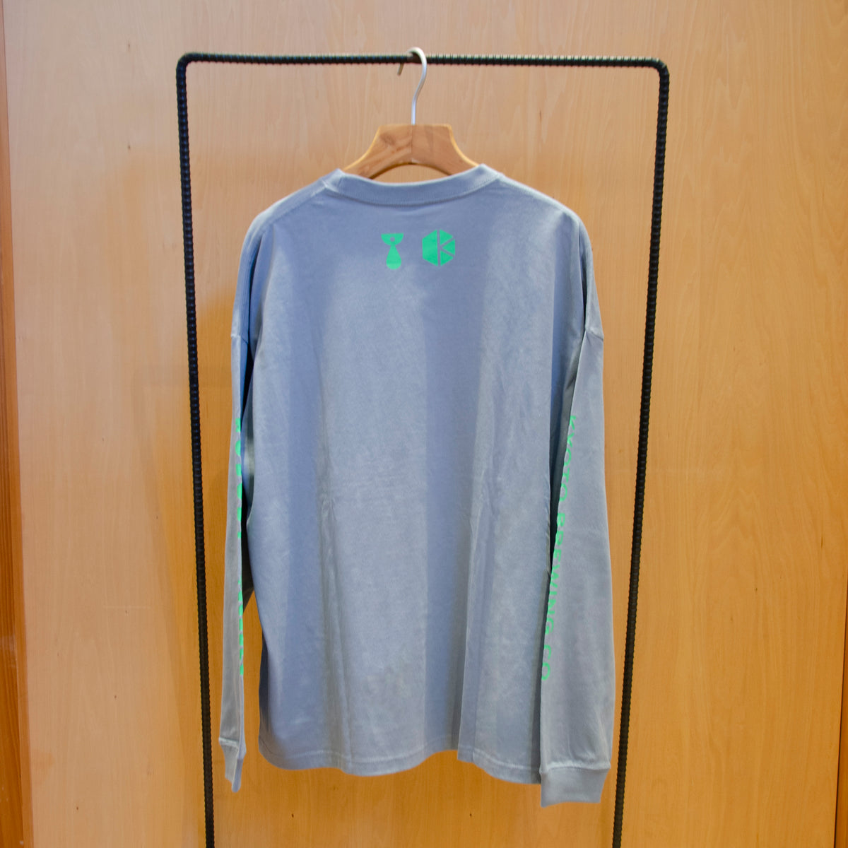 Nobody Brewing　コラボ　ロングスリーブTシャツ (Nobody Brewing Collab Long Sleeve T-shirt)