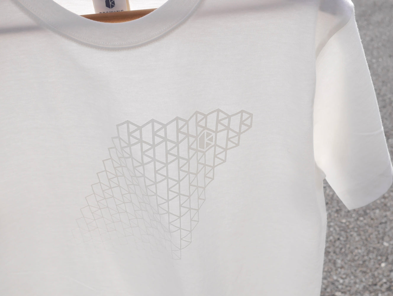 ロゴ 白 半袖 オーガニックコットンTシャツ (Logo White Tee)
