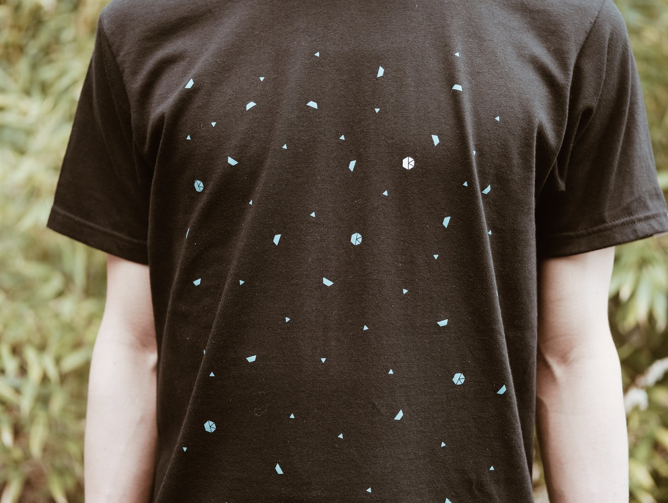 KBCロゴ・ギャラクシー 黒 半袖 Tシャツ (KBC Logo Galaxy Black Tee)