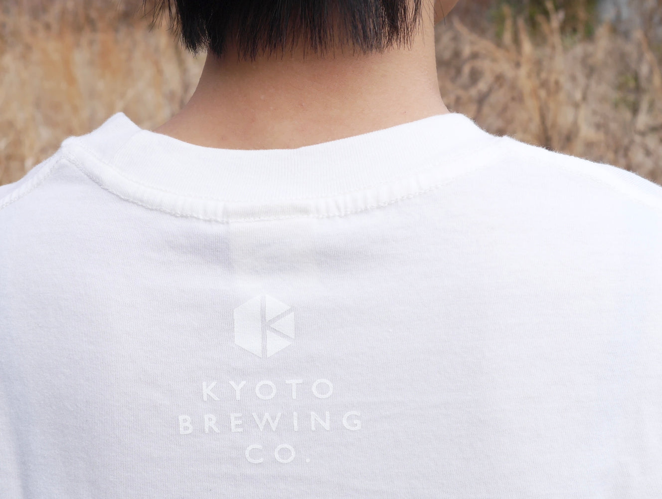 ロゴ 白 半袖 オーガニックコットンTシャツ (Logo White Tee)